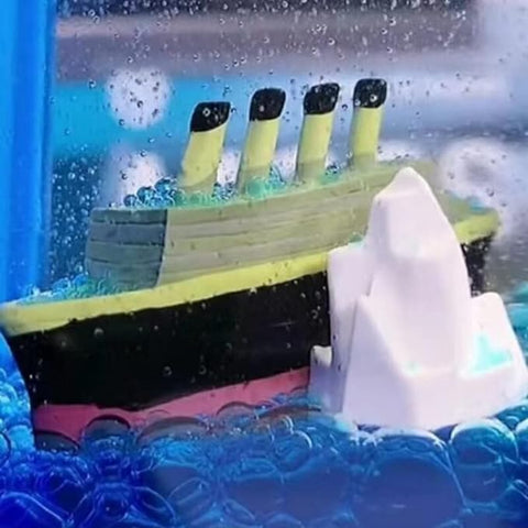 Car Dashboard Cruise Ship Fluid Drift Bottle Boat Floating | Moving Titanic Liquid Wave Cruise Ship,Nautical Car Dashboard|Living Room|Office|Satisfying|Mind Calming|Smooth Movement|