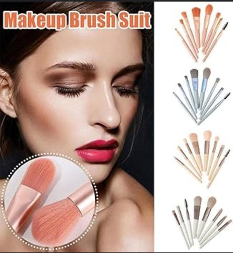 8 Pieces Cute Mini Brushes Pack  (random color)