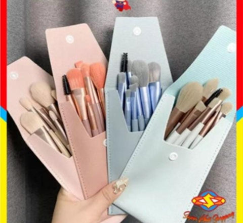 8 Pieces Cute Brushes With Leather Pouch  (random color)