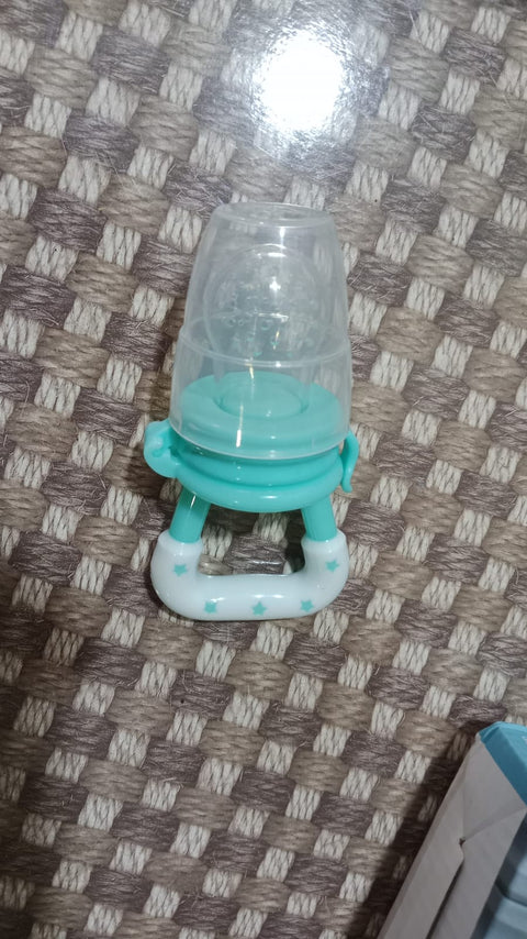 Fruit Pacifier/ Fresh Fruit Food Baby , Feeding Safe Fruit Feeder ,  (random color)