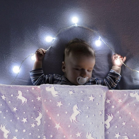 Glow in The Dark Stars Blanket Soft Cozy Blankets for Bed Couch Sofa Camping Travel, (random design )