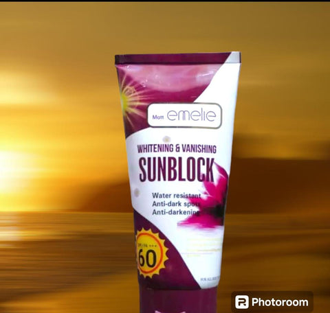 Emelie Whitening &amp; Vanishing Sunblock SPF60 (150ml)