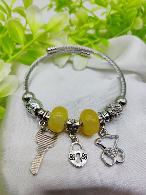 1 Piece Intelligent Elegant Pandora Charm Bracelet with Yellow Beads and Adorable Charms 