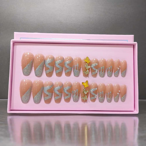 24Pcs O.TWO.O  Nails with accessories