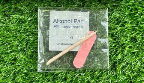 24Pcs O.TWO.O  Nails with accessories