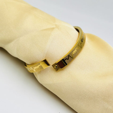 Adjustable Premium Heartbeat-Engraved Adjustable Cartier-Inspired Gold Bracelets | Best Quality Artificial Bracelet For Girls &amp; Women | Bracelet For Every Occasion | Elegant Design ✨