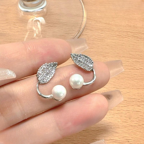 Beautiful Korean Leaf Pearl Earings / Daily Life Earring Accessories For Women