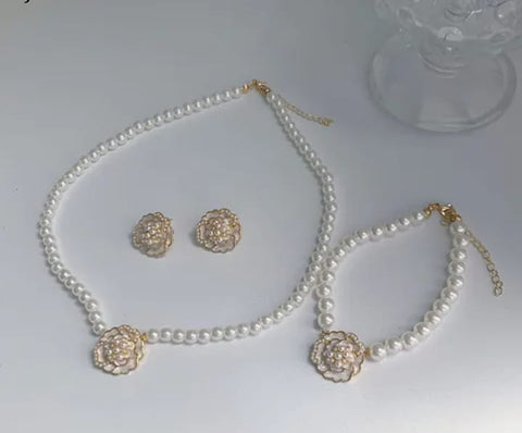 Elegant Flower Design Pearl Stone Set  / Necklace/ Earrings /Braclet   For Women Jewelry