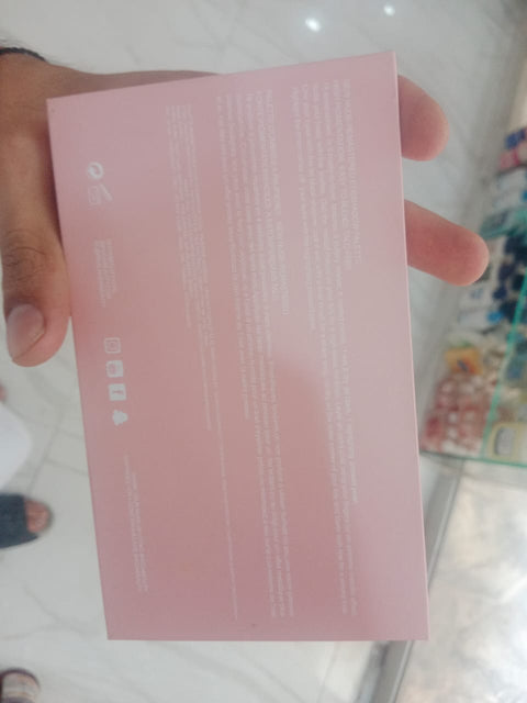 18 Colors eyeshadow pallete Glitter Makeup Matte Eye shadow make up palette